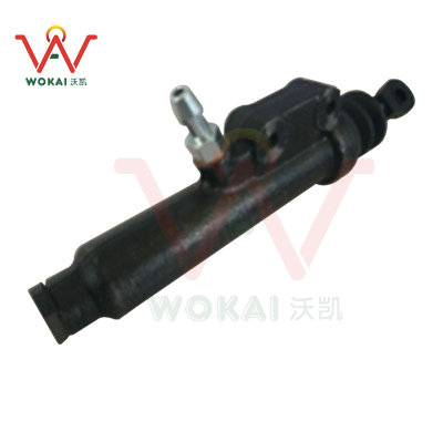 Automobile clutch master cylinder for BENZ